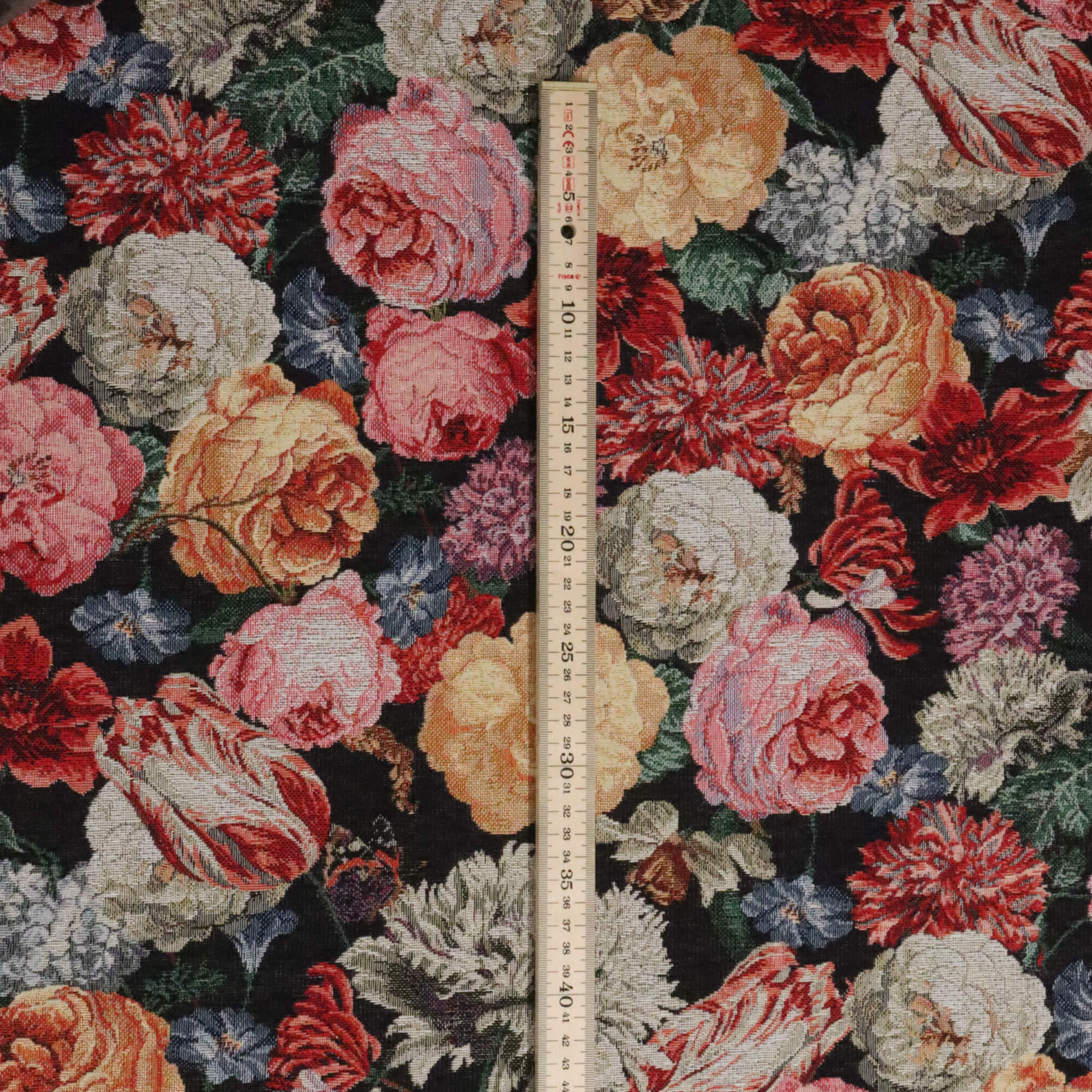 Bloemen Floral Tapestry Fabric - Image 5