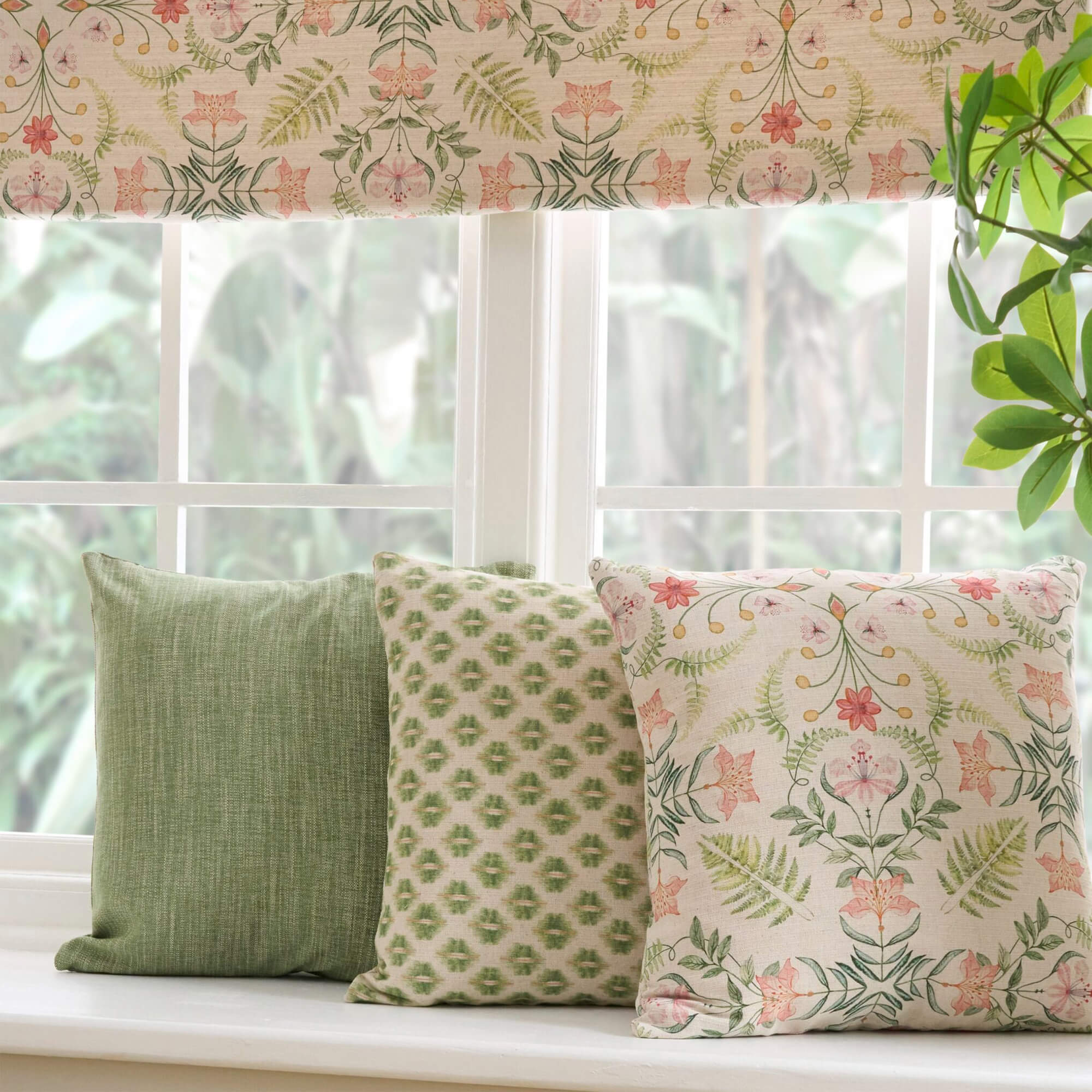 Chess Designs Fresco Apple Fabric - Image 10