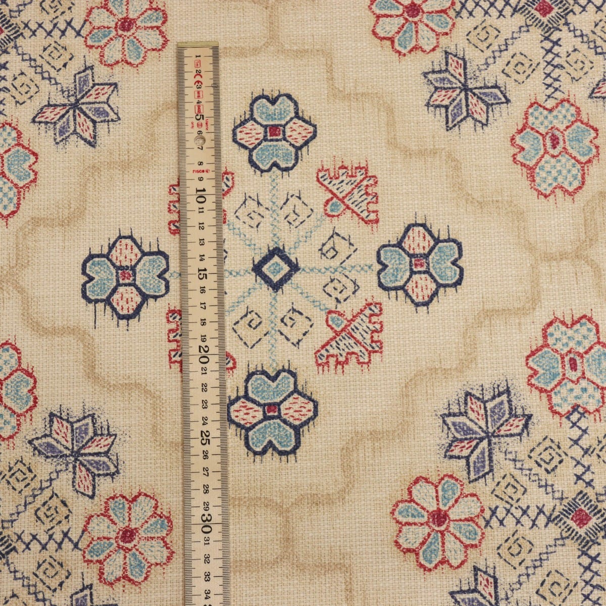 Clearance Villa Nova Esperito Medallion Fabric - Image 4