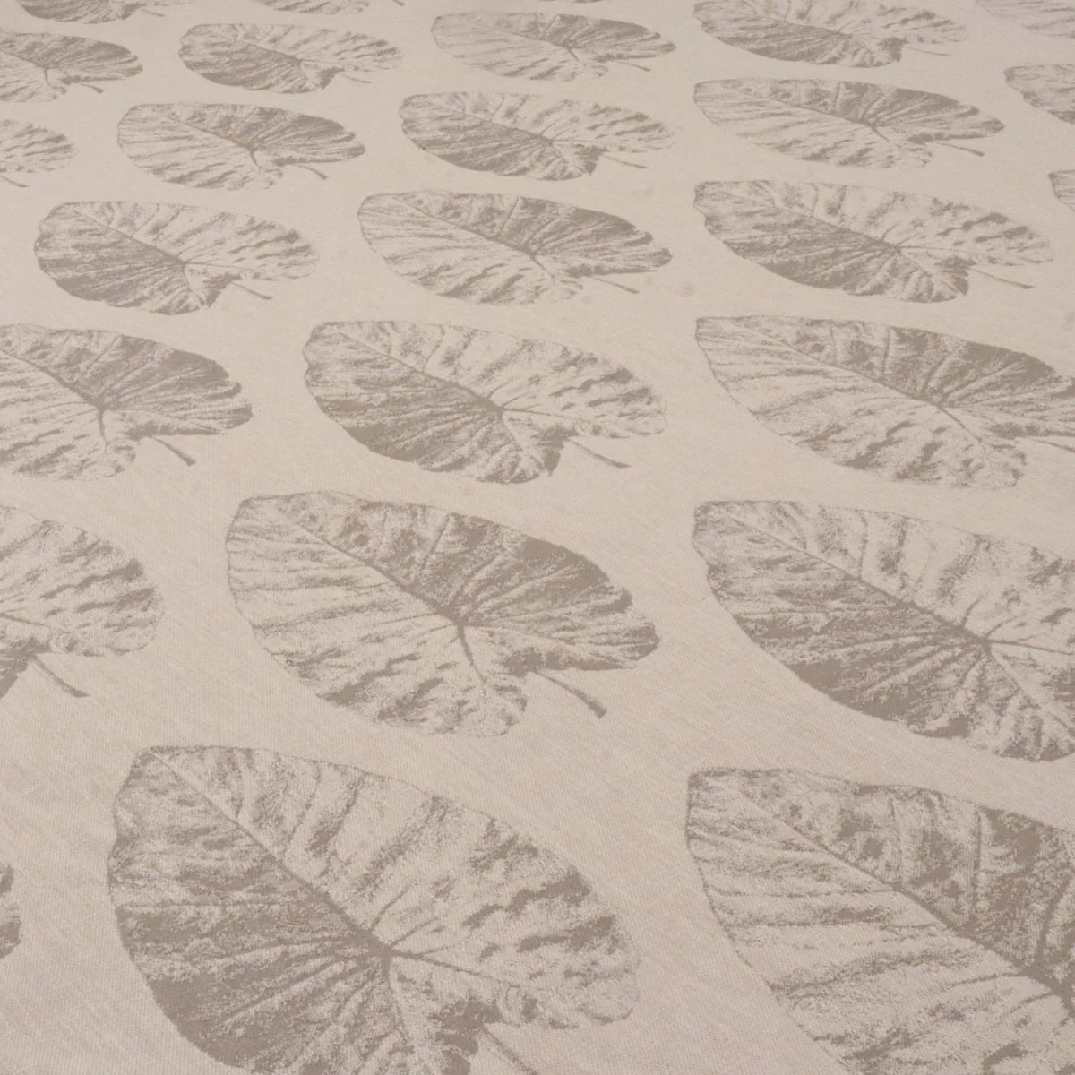 Iliv Laurie Linen Fabric - Image 4