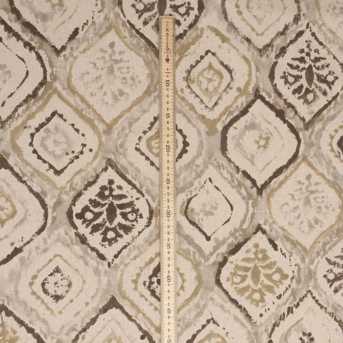 Petra Ikat Earth 280cm Fabric - Image 5