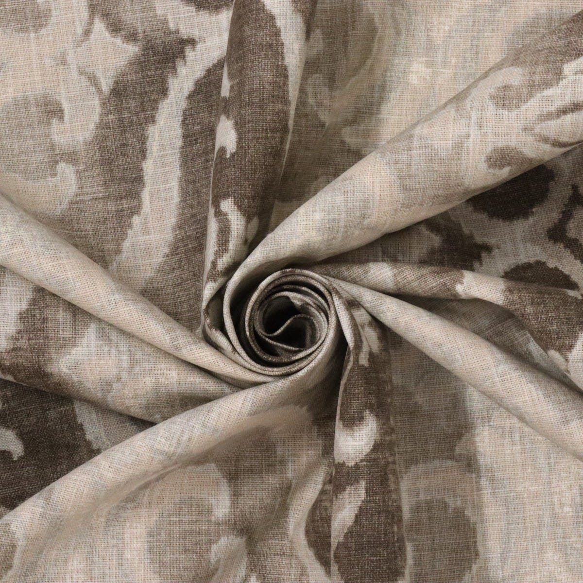 Stof Giacomo French Linen Ikat Fabric in Grey - Image 3