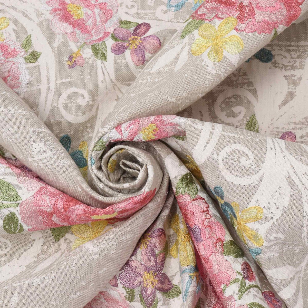 Clearance Voyage Maison Ainsley Peony Fabric - Image 3
