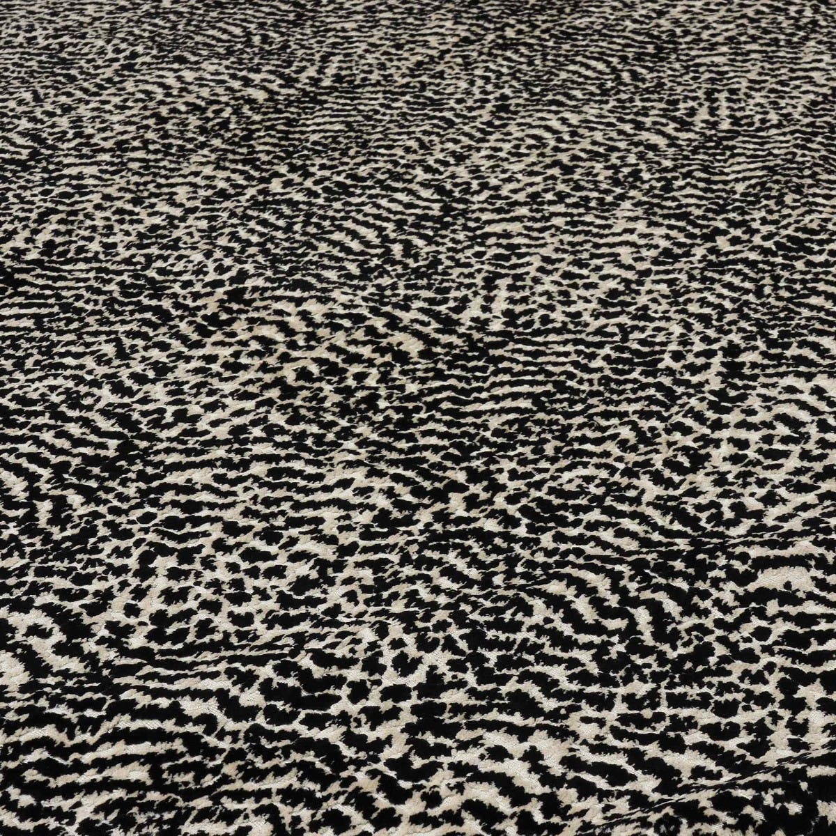 Clearance Voyage Plumage Noir Velvet Fabric - Image 4